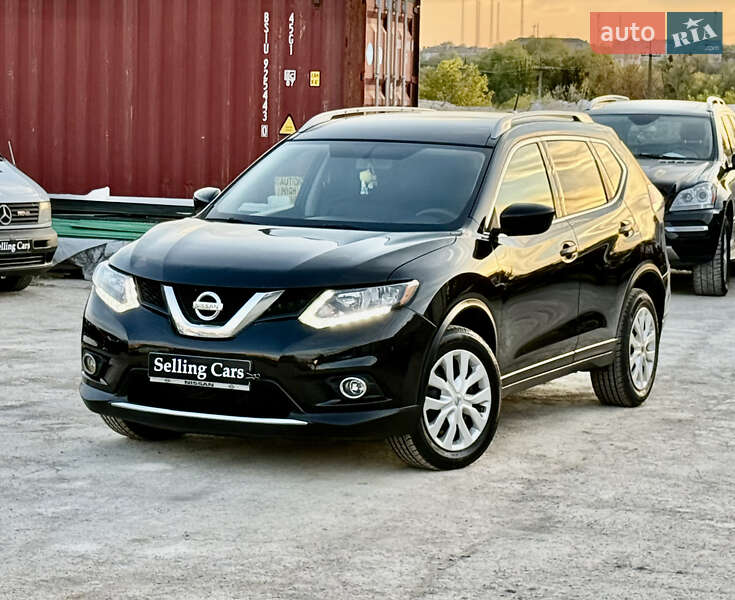 Nissan Rogue (2015)