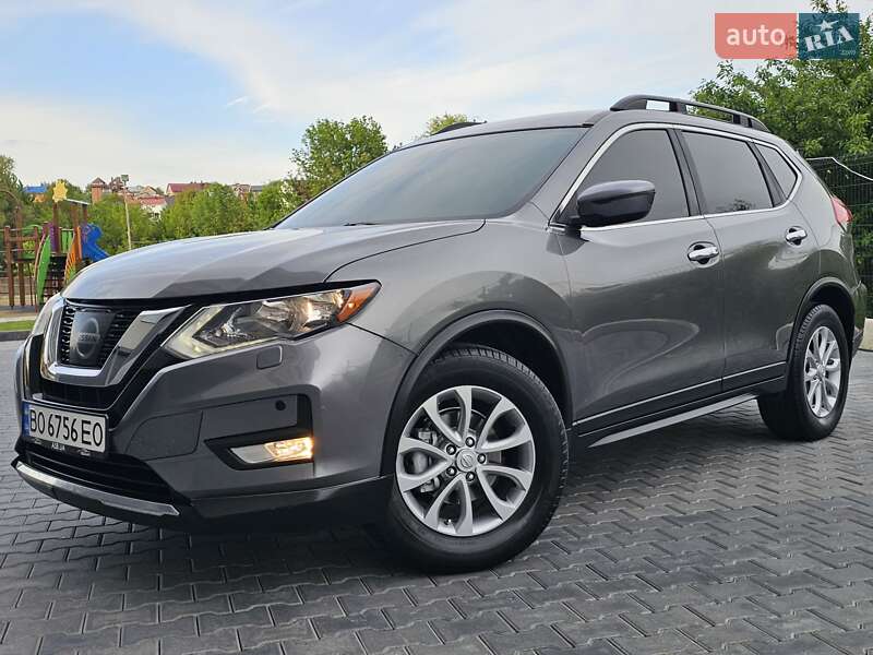 Nissan Rogue (2018)