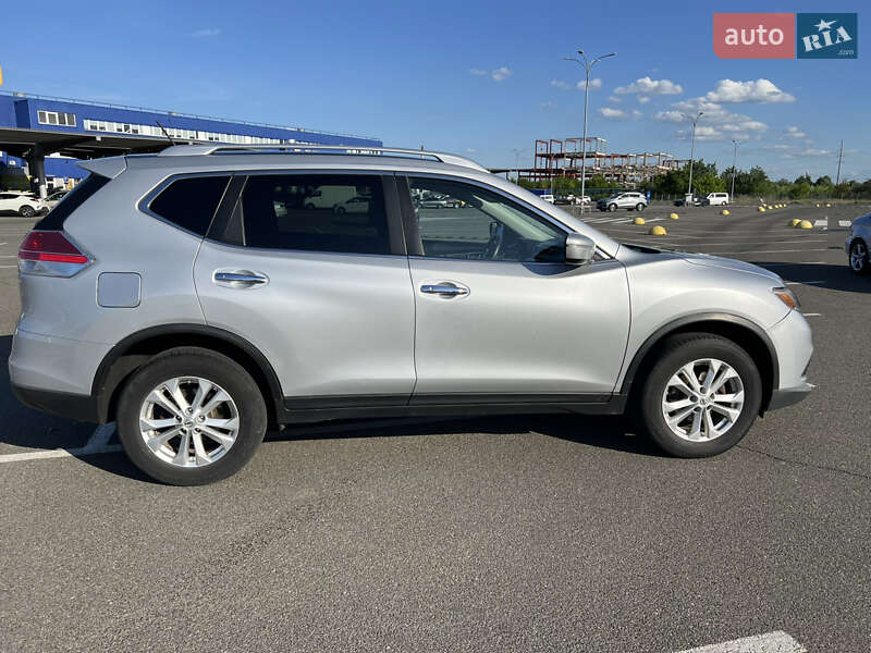 Nissan Rogue (2014)