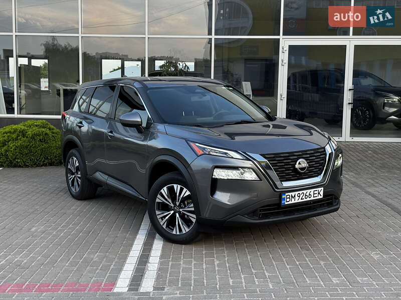 Nissan Rogue (2023)