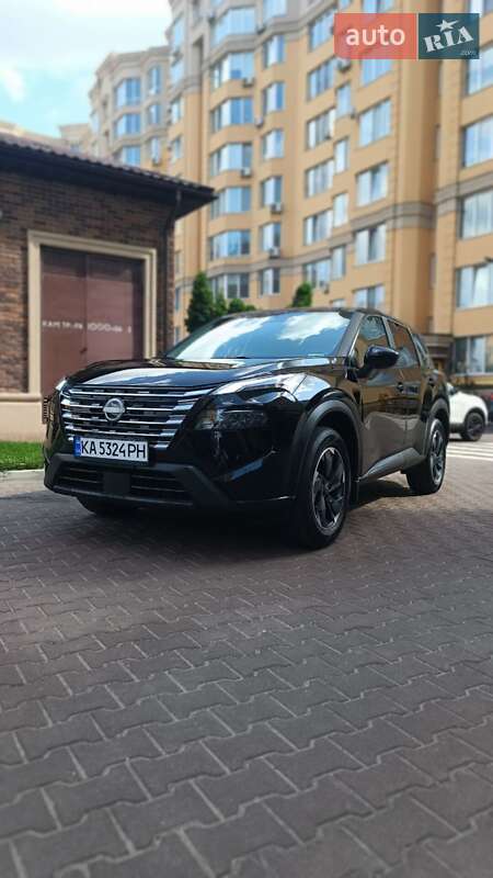 Nissan Rogue (2024)