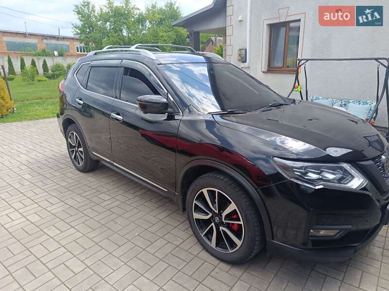 Nissan Rogue (2018)