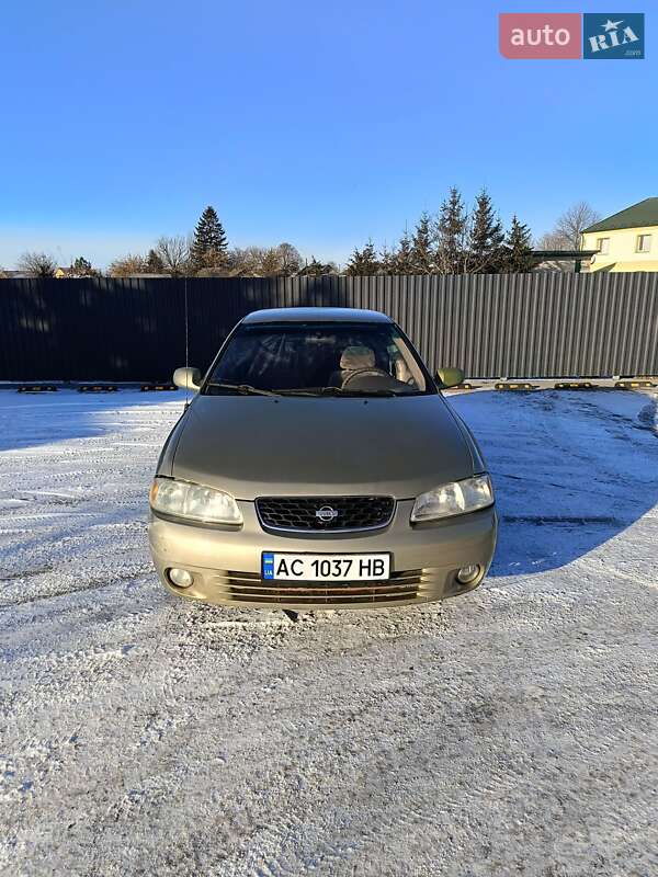Nissan Sentra (2000)