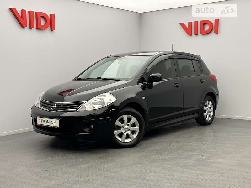 Nissan Tiida (2012)