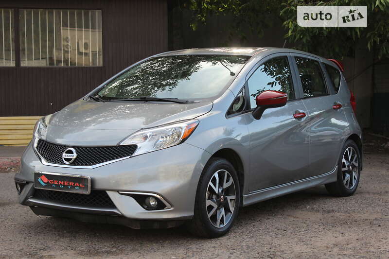 Nissan Versa note (2015)
