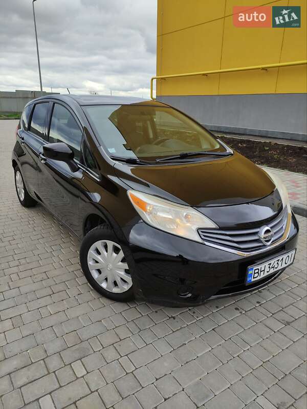 Nissan Versa note (2015)