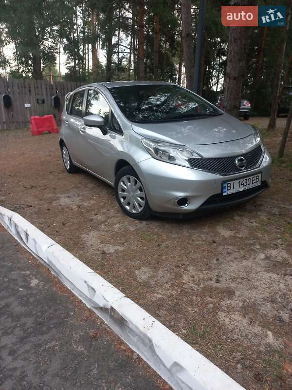 Nissan Versa (2016)