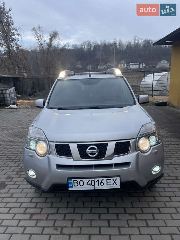 Nissan X-trail (2011)