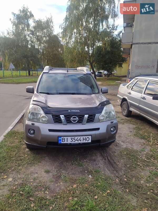 Nissan X-trail (2008)