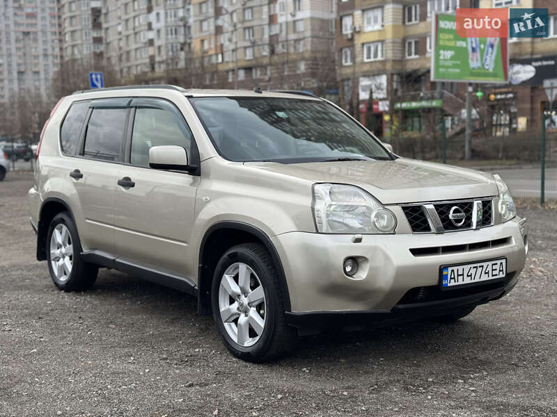 Nissan X-trail (2008)