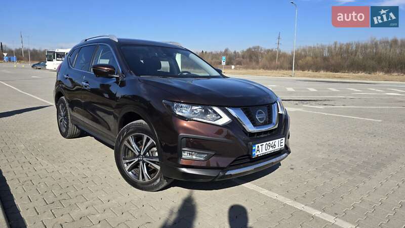 Nissan X-trail (2018)