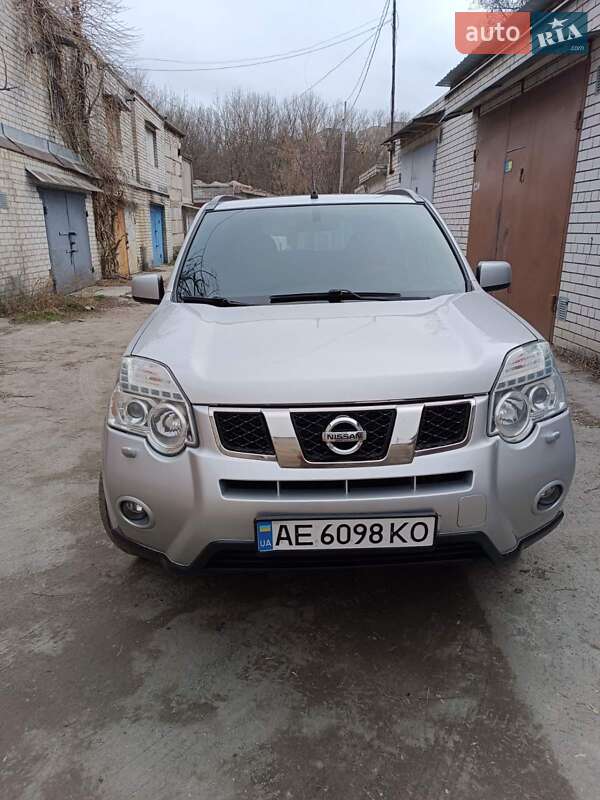 Nissan X-trail (2012)