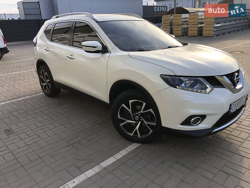 Nissan X-trail (2017)