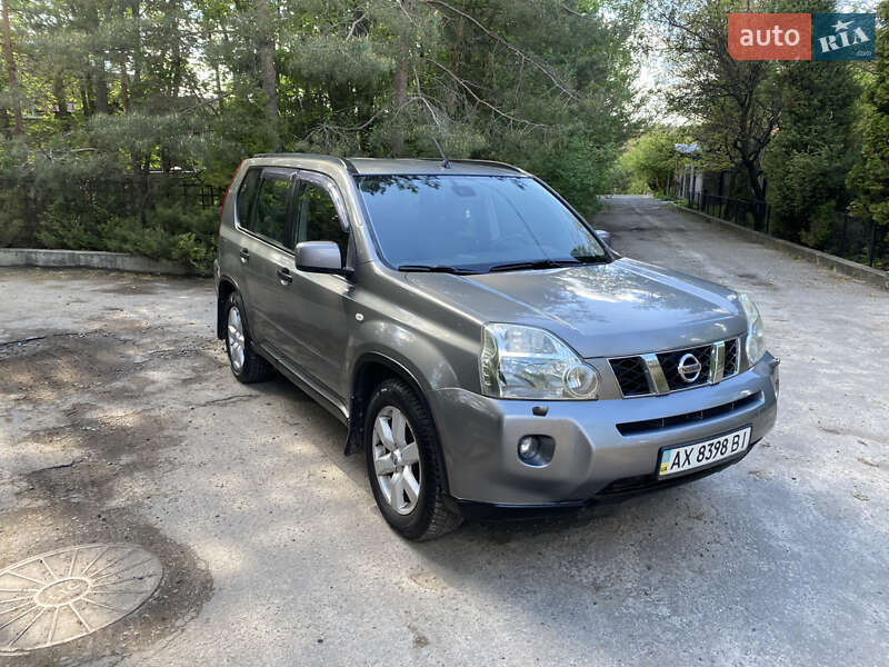 Nissan X-trail (2008)