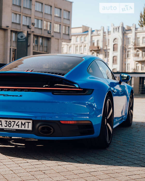 Porsche 911 (2021)