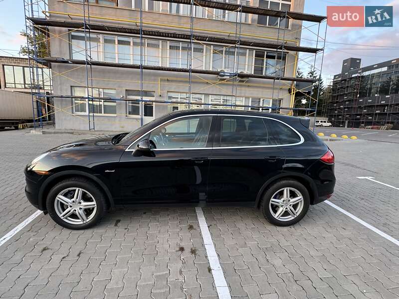 Porsche Cayenne (2012)