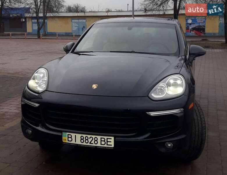 Porsche Cayenne (2015)