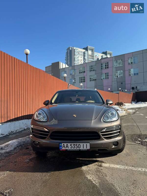 Porsche Cayenne (2013)