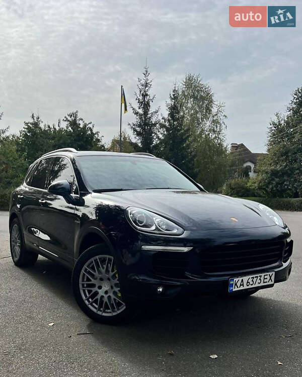 Porsche Cayenne (2017)