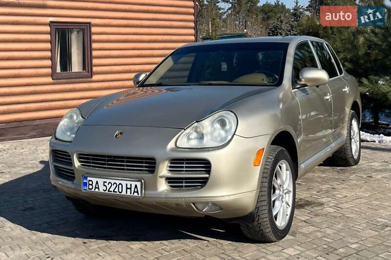 Porsche Cayenne (2005)