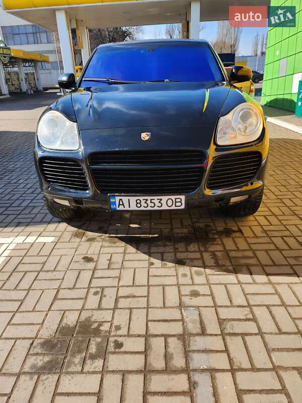 Porsche Cayenne (2005)