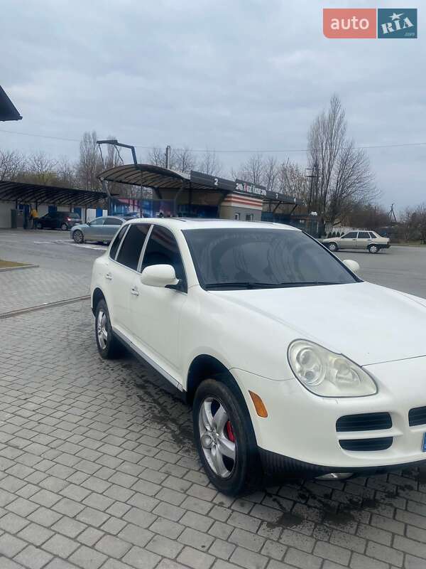 Porsche Cayenne (2003)