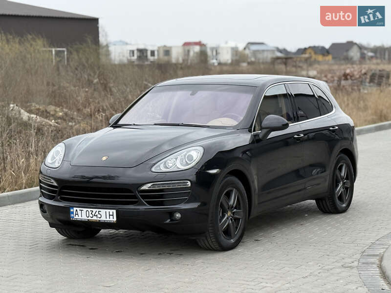 Porsche Cayenne (2012)