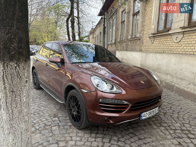 Porsche Cayenne (2012)