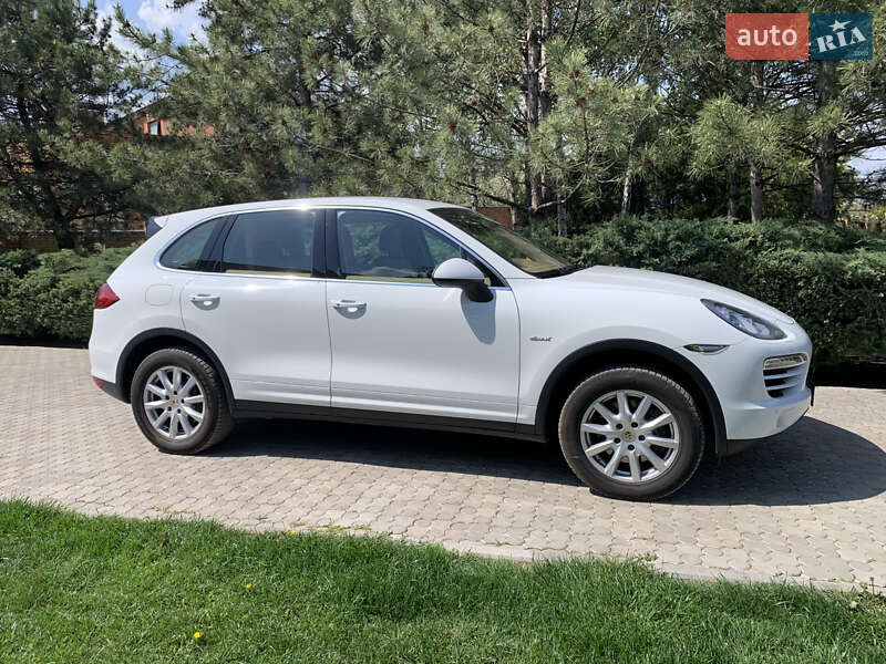 Porsche Cayenne (2012)