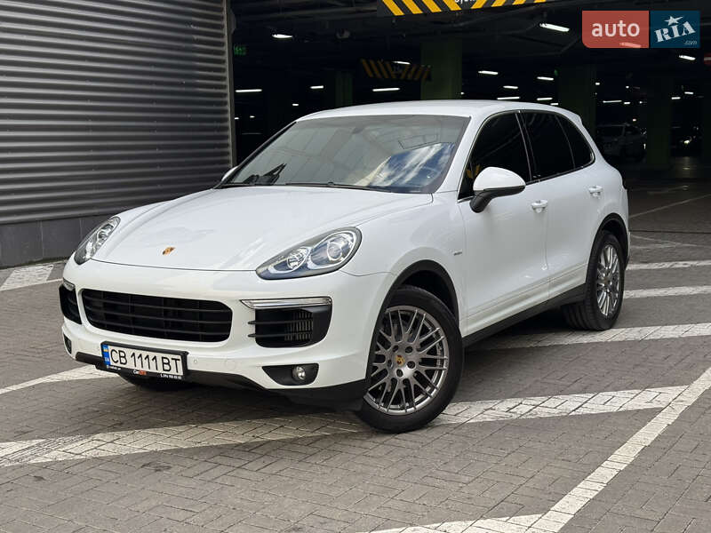 Porsche Cayenne (2015)