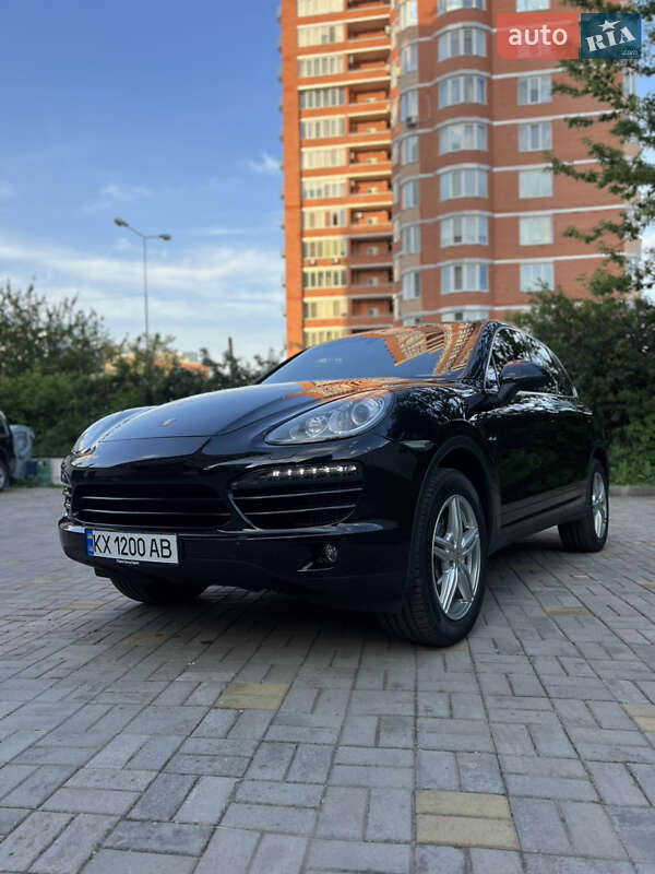 Porsche Cayenne (2012)