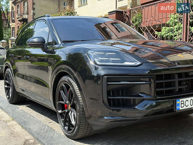 Porsche Cayenne (2023)