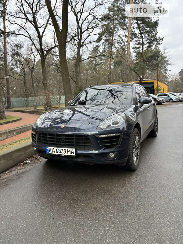 Porsche Macan (2018)