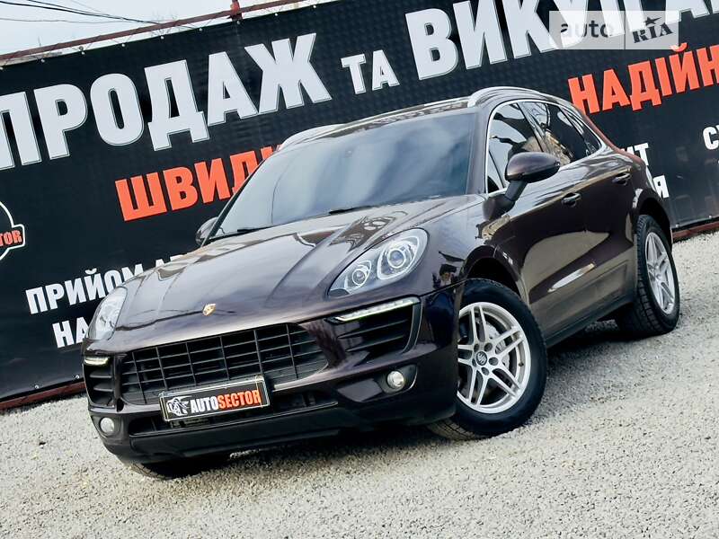 Porsche Macan (2015)