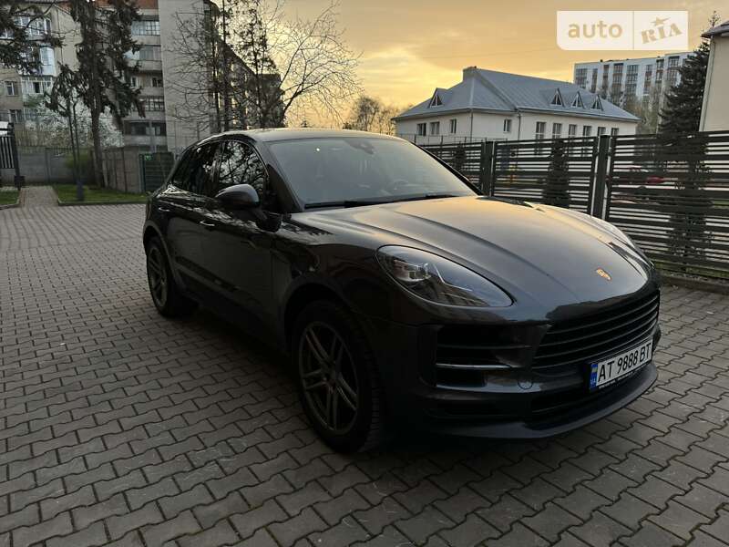 Porsche Macan (2019)