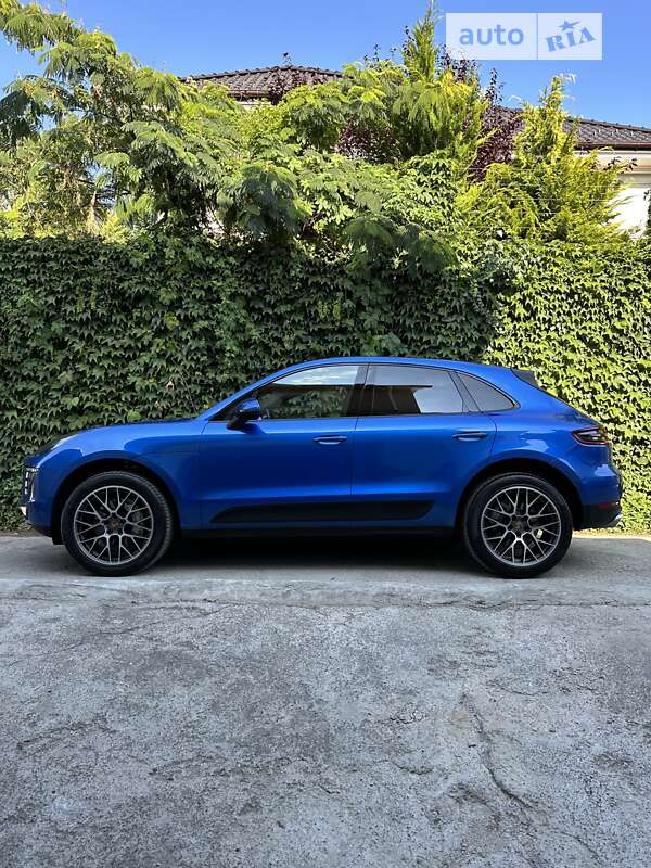 Porsche Macan (2015)