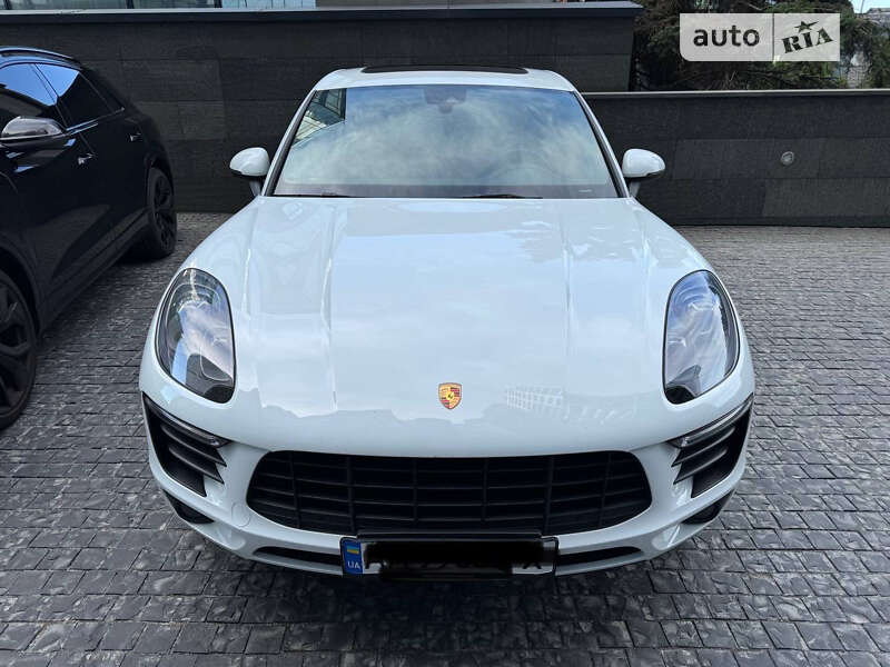 Porsche Macan (2018)