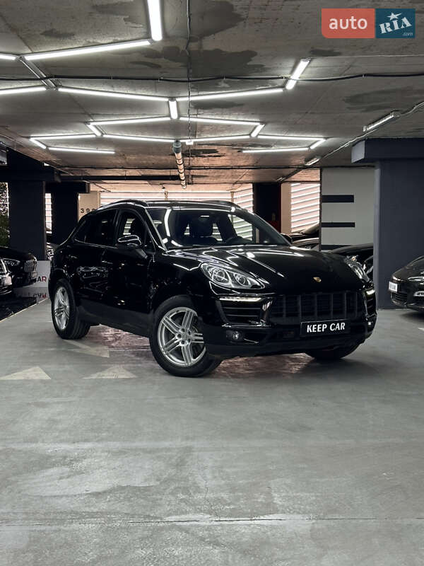 Porsche Macan (2018)