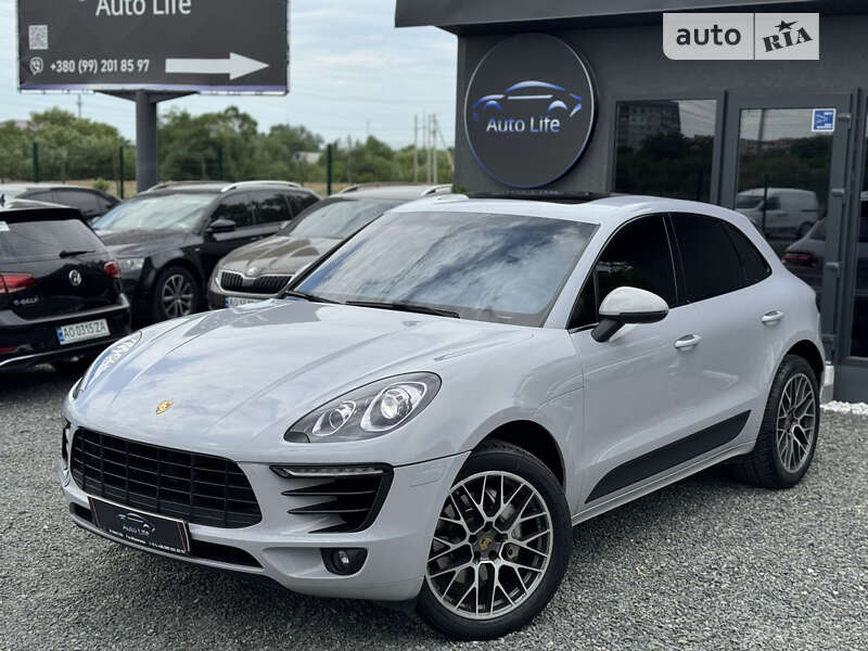 Porsche Macan (2015)