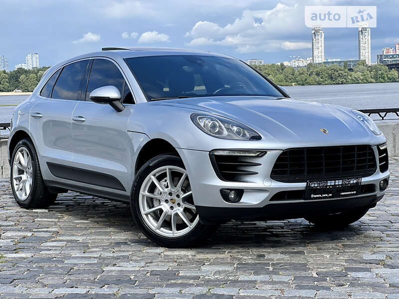Porsche Macan (2015)