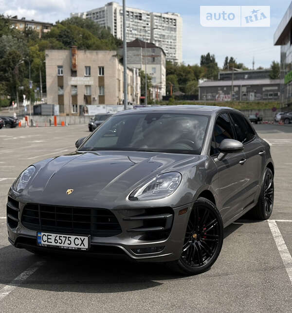 Porsche Macan (2015)