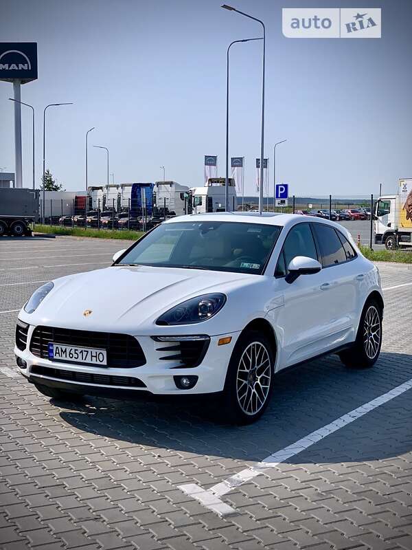 Porsche Macan (2018)