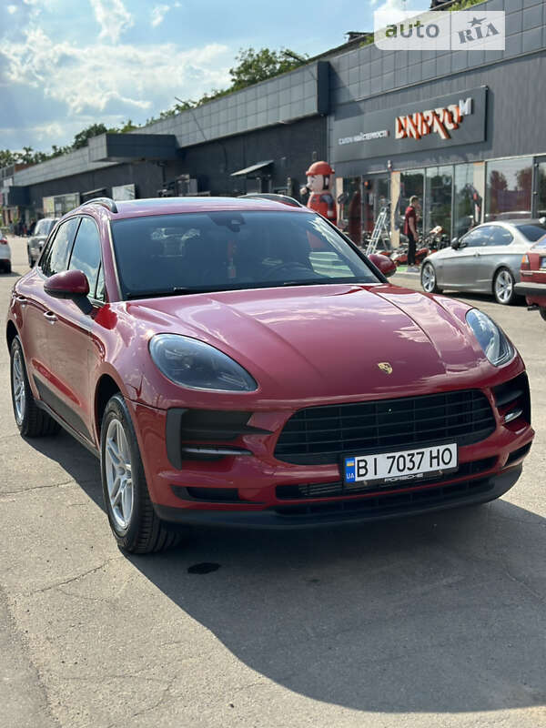 Porsche Macan (2017)