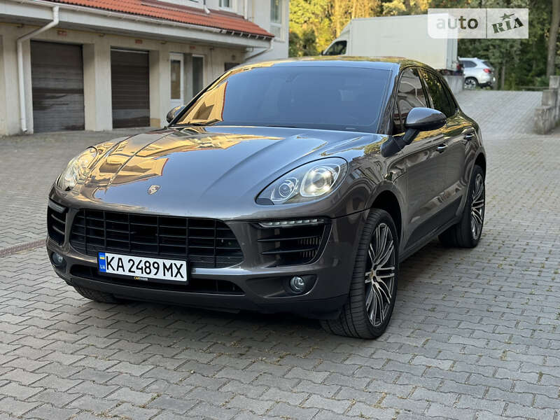 Porsche Macan (2014)