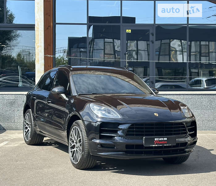 Porsche Macan (2019)