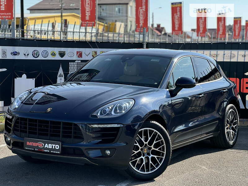 Porsche Macan (2018)