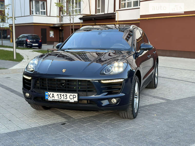 Porsche Macan (2014)