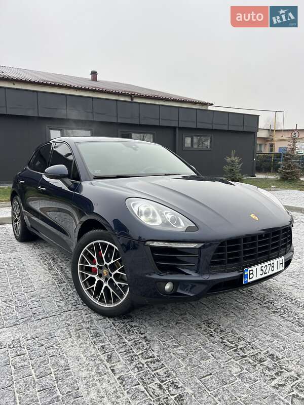 Porsche Macan (2018)