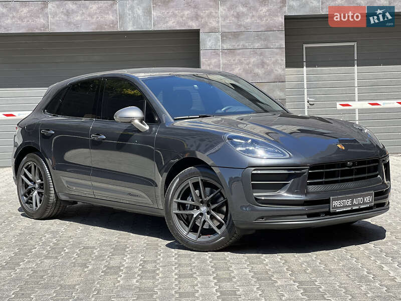 Porsche Macan (2022)