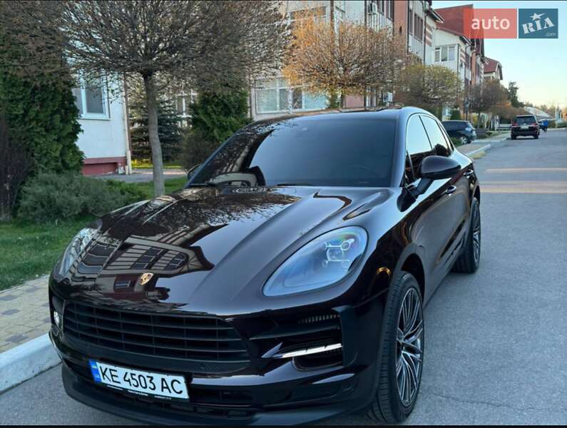 Porsche Macan (2019)
